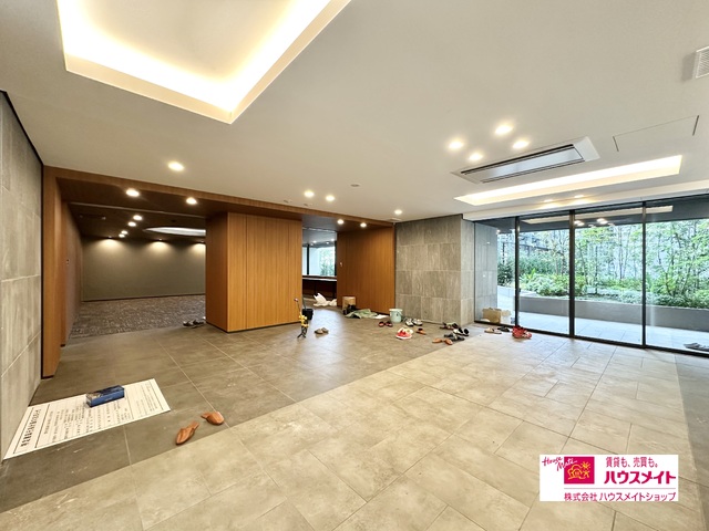 ロビー　広々としたロビー。