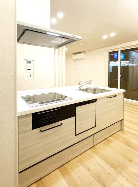 キッチン　IH3口