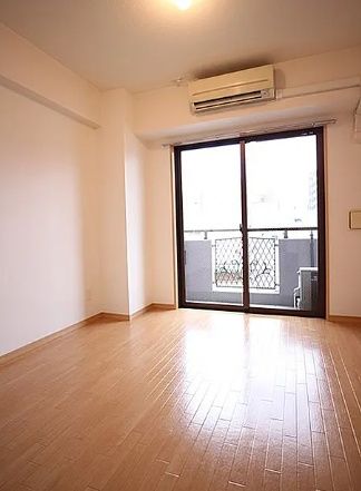 居室・リビング　☆明るい居室☆