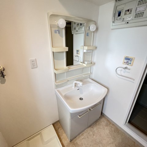 洗面設備　同仕様タイプです