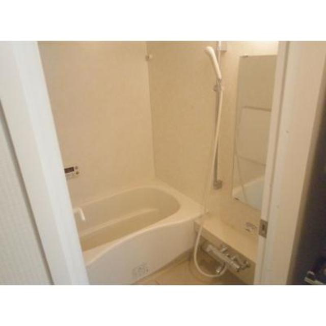 バス・シャワールーム　※写真は同タイプ住戸です。