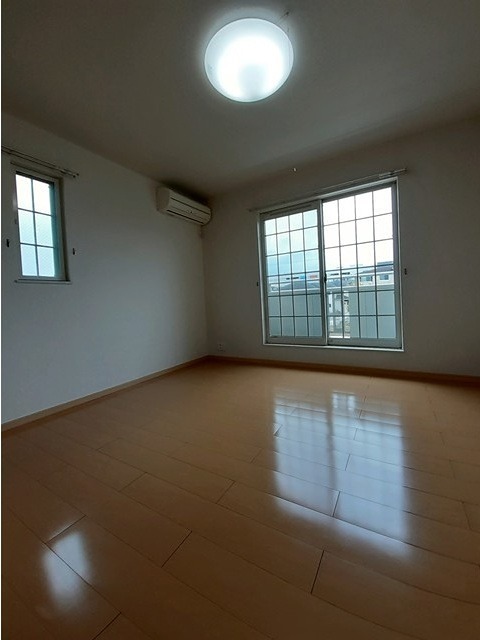 居室・リビング　明るいお部屋です。