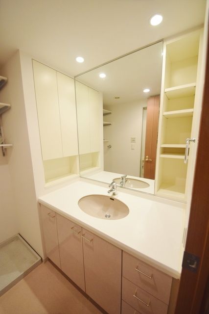 洗面設備　お問い合わせはタウンガウジンまで