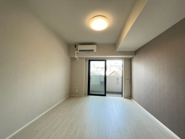 その他部屋・スペース　落ち着いて過ごせるお部屋なので、寝室にいかがでしょうか