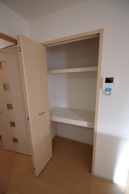収納　★キッチン横の収納★