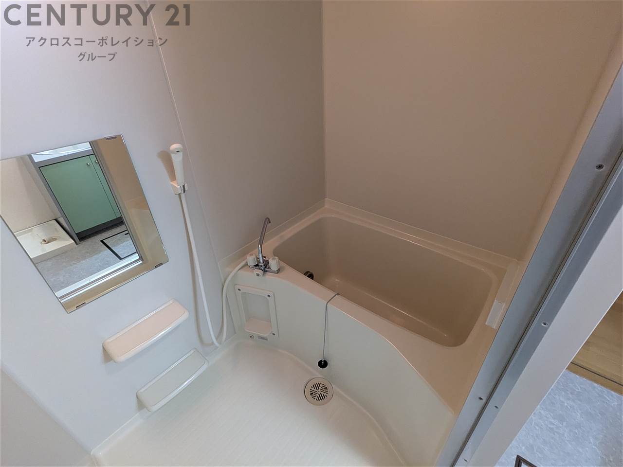 バス・シャワールーム　シンプルで機能的なユニットバスです！