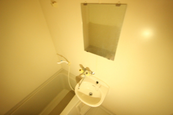 洗面設備　※別部屋の写真です