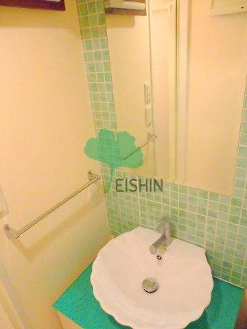 洗面設備　シンプルで使いやすい洗面台です！