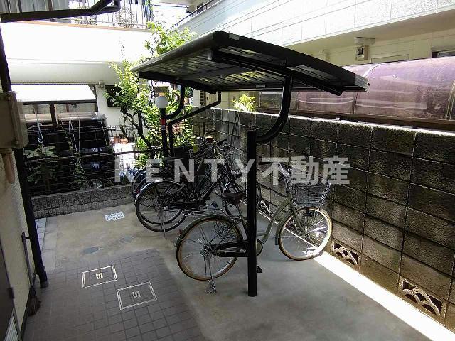 その他共有部分　駐輪場　自転車＆原付のみ駐輪可