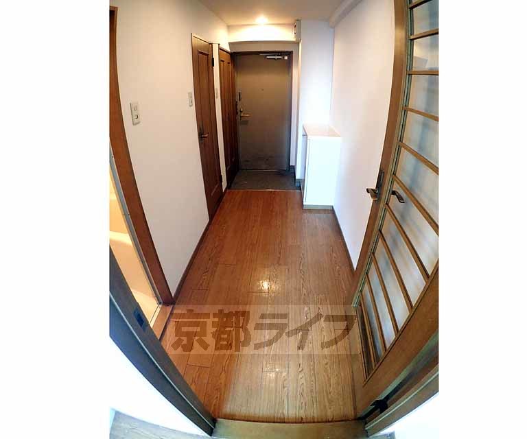 その他部屋・スペース　綺麗な廊下です