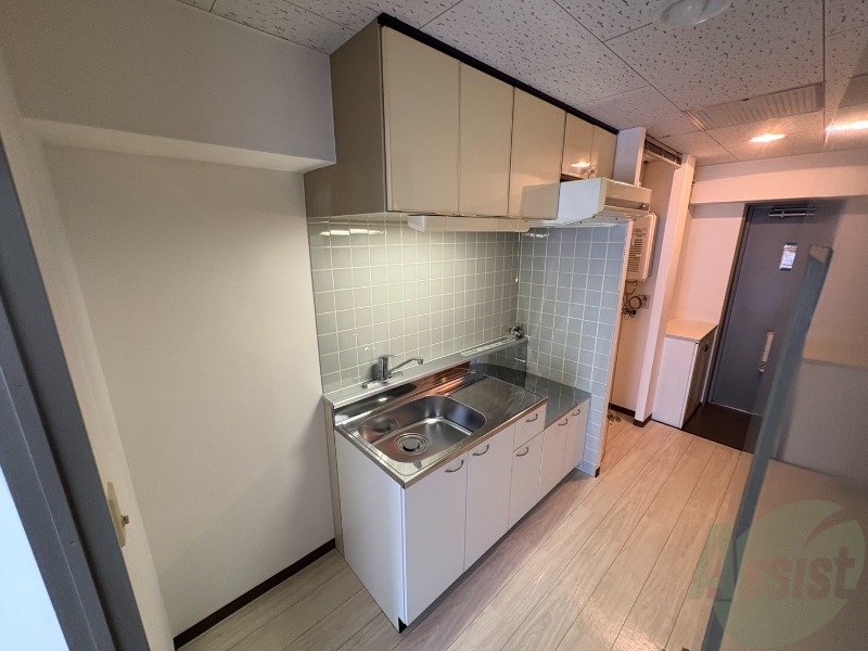 キッチン　シンプルなキッチンです。お手入れも楽々ですね！