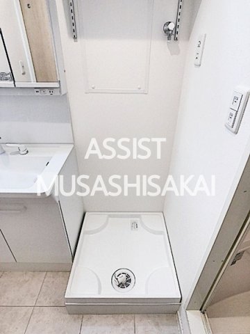 その他　写真：設備同仕様の別物件です