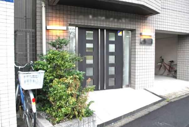 建物外観　★高級感のある重厚感な外観★