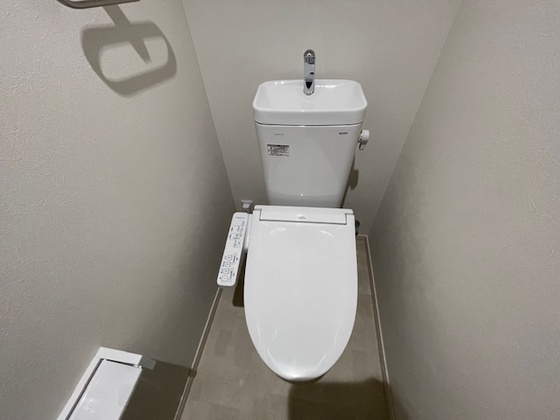 トイレ　※別部屋の写真です