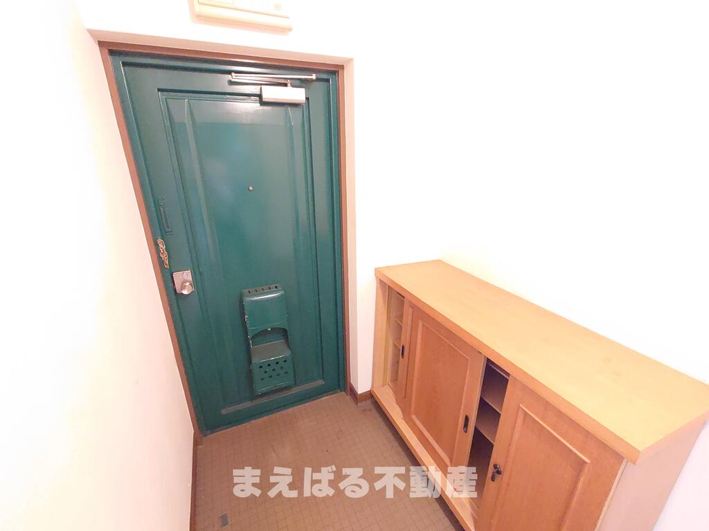 玄関　※写真別部屋