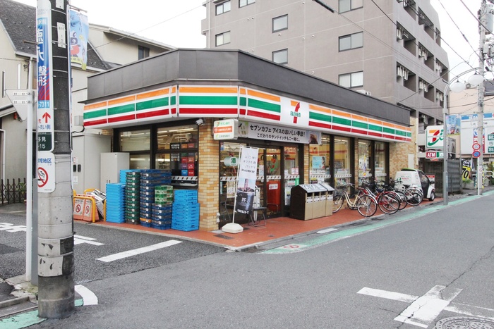 コンビニ　セブンイレブン世田谷喜多見店（コンビニ）まで247m