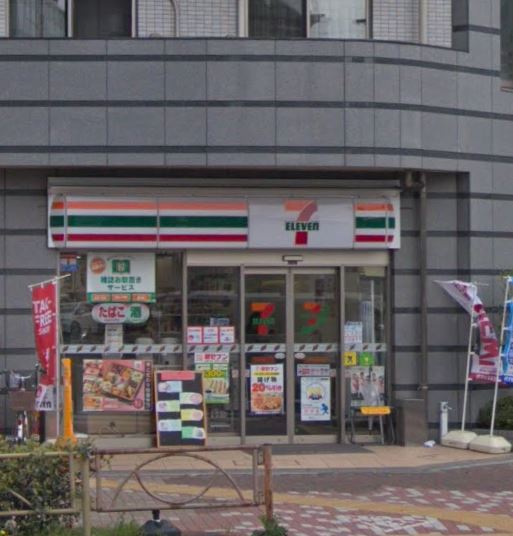 コンビニ　セブンイレブン 日本橋横山町店（コンビニ）まで302m