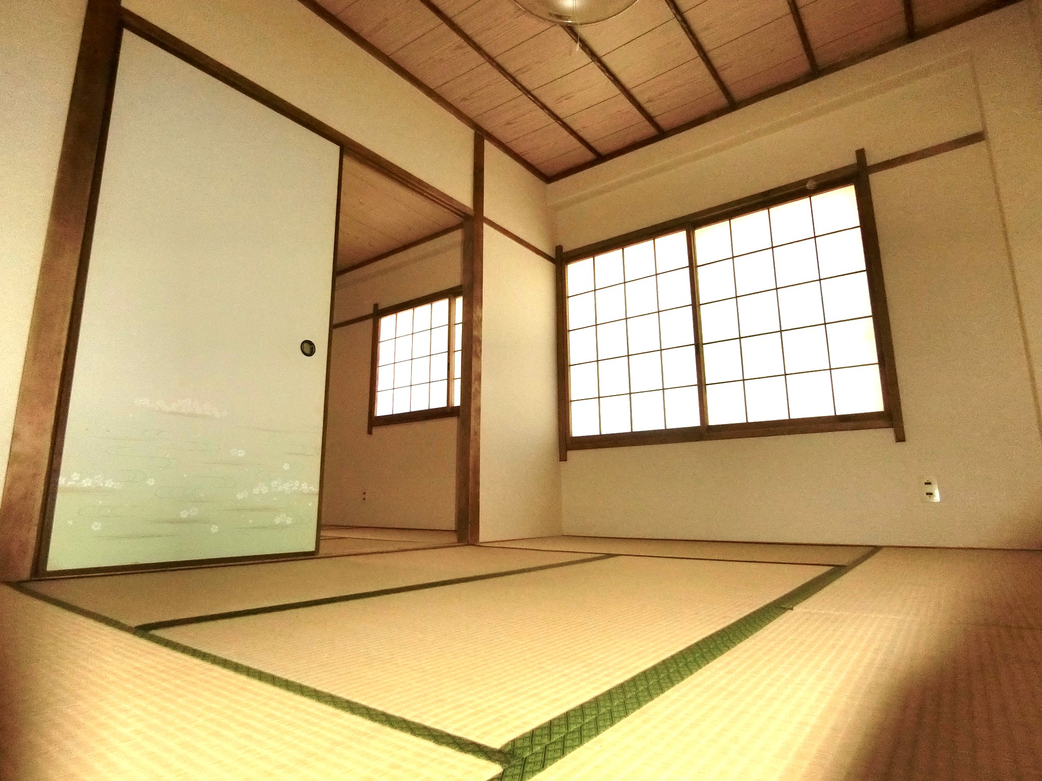 その他共有部分　明るい和室のお部屋です☆