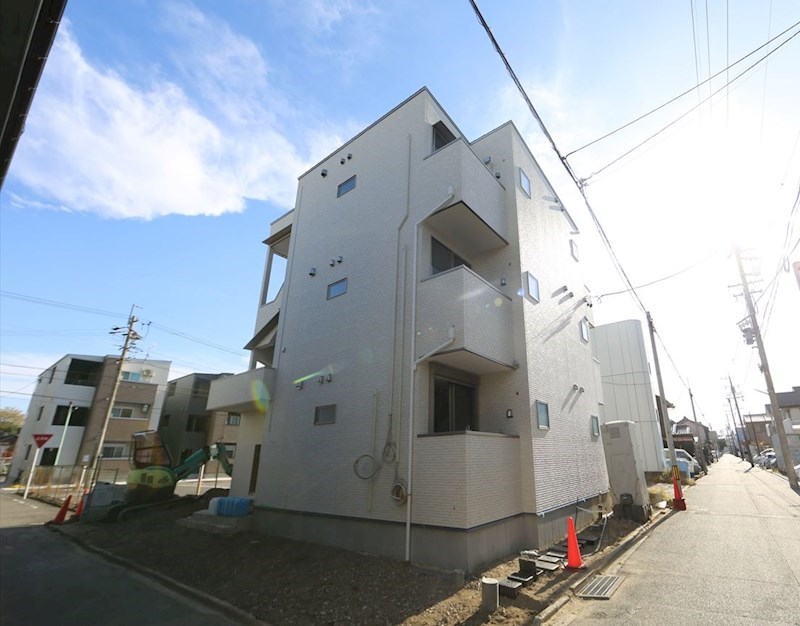 建物外観　外観　オートロック付　宅配ＢＯＸ有り
