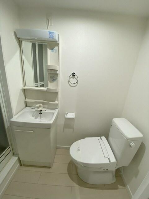 洗面設備　※写真は別部屋のものです。