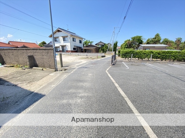 その他　前面道路（その他）まで0m