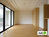 居室・リビング　１１０