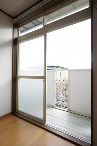 バルコニー　外からの目が気にならないバルコニーで洗濯物が干せます