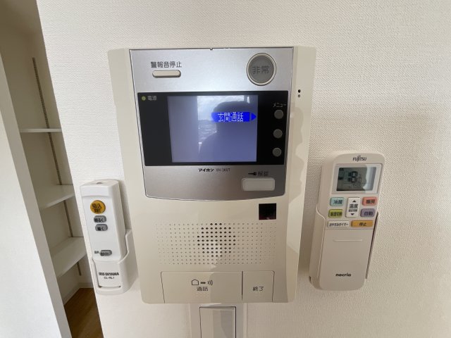 その他　モニター付きインターホンです♪