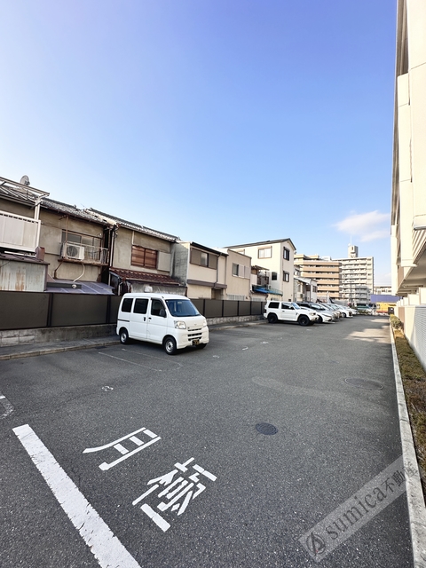 駐車場　コインパーキングも併設しております♪