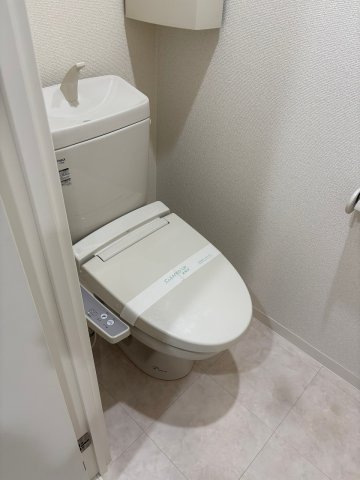 トイレ　ゆったりとした空間のトイレです