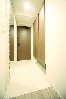 玄関　※別部屋参考写真