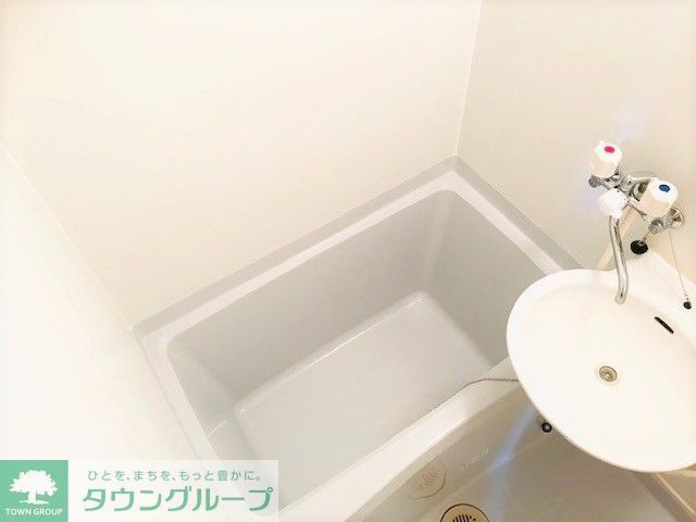 バス・シャワールーム　バス・トイレ別々です。