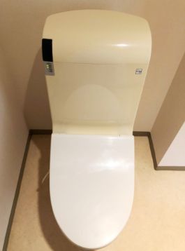 トイレ　別号室の写真となります（イメージ写真・現状を優先します）