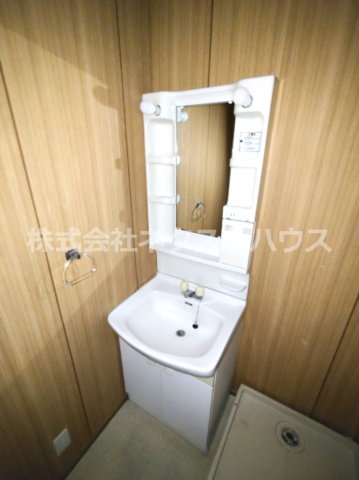 洗面設備　別部屋参考写真です