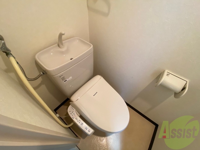 トイレ　トイレです。ウォシュレット付を探している方、おすすめです。