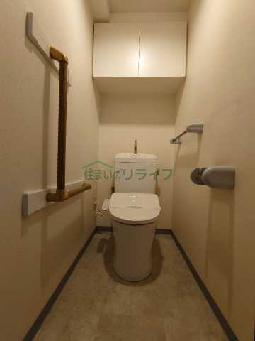 トイレ　別部屋の参考写真で御座います。