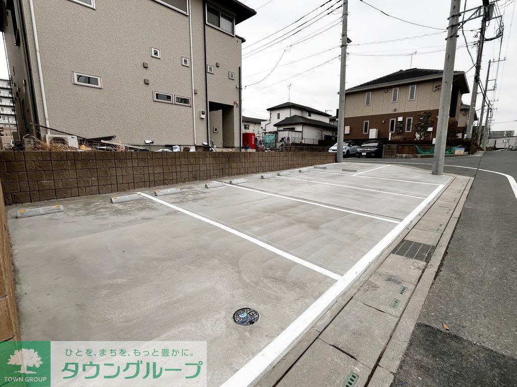駐車場　駐車場