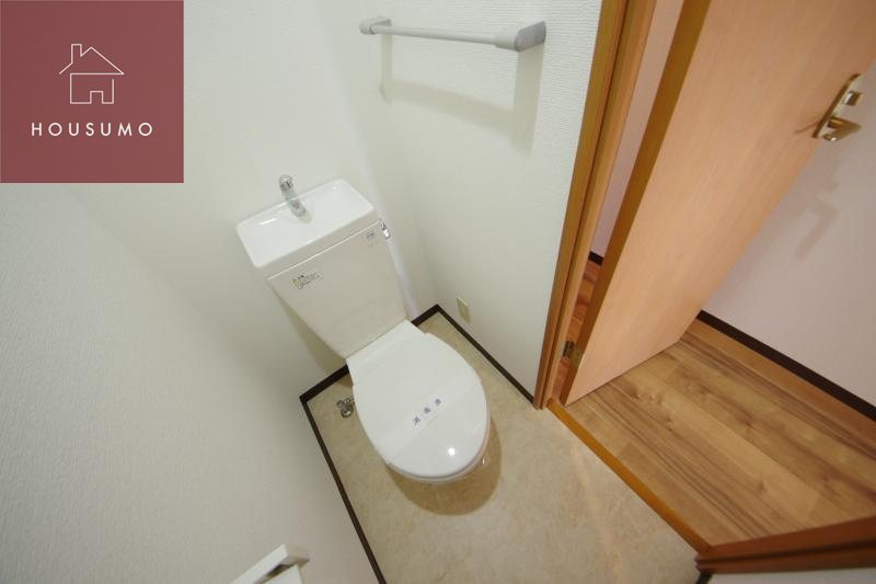 トイレ　寝室にぴったりのお部屋です