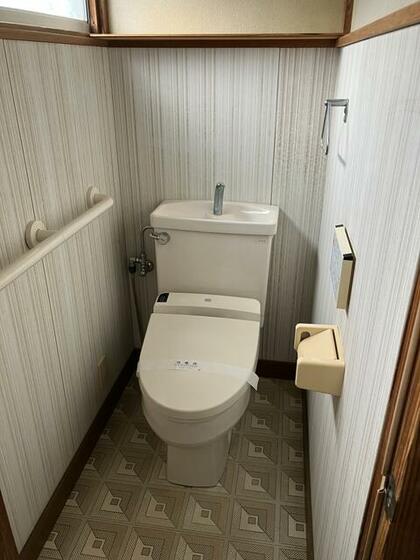 茂原貸家のトイレ写真