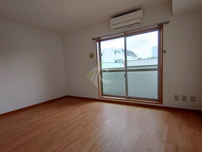 居室・リビング　※参考写真です。同じ間取りの別部屋になります。