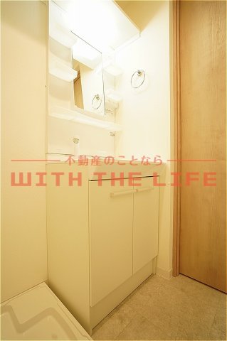洗面設備　同施工会社の類似物件の写真です。 ※同シリーズ別物件の写真