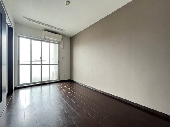 居室・リビング　※別部屋の写真です