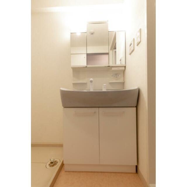 洗面設備　※同仕様写真含む