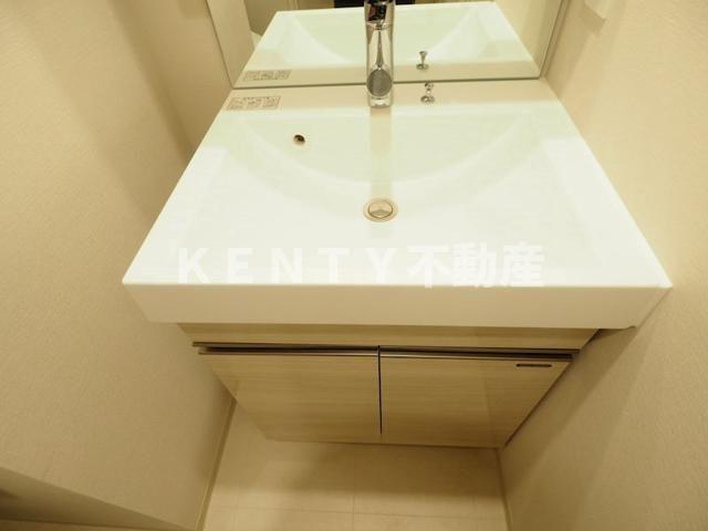 洗面設備　広い洗面スペース