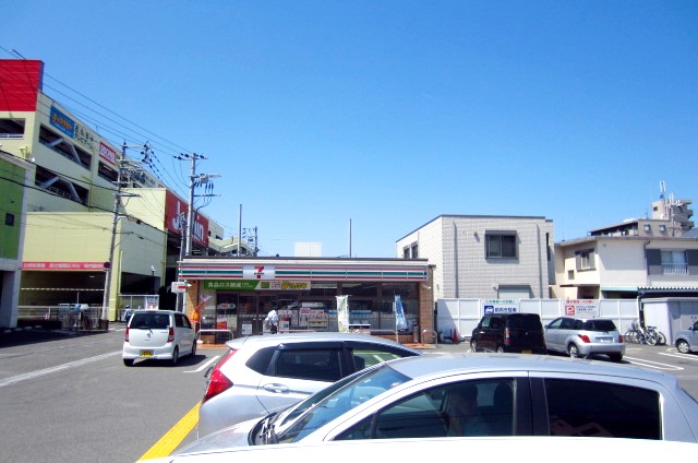 コンビニ　セブンイレブン 岸和田作才町1丁目店（コンビニ）まで244m