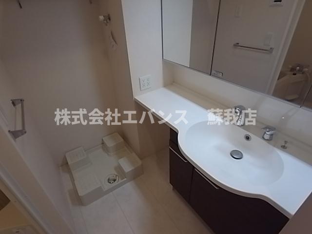 洗面設備　使いやすい洗面所です