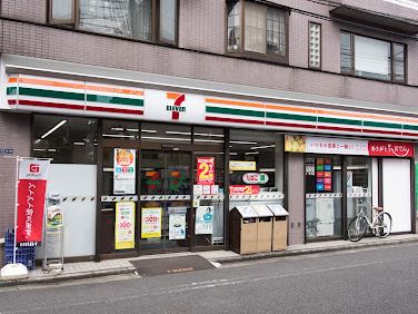 コンビニ　セブンイレブン墨田千歳店（コンビニ）まで209m