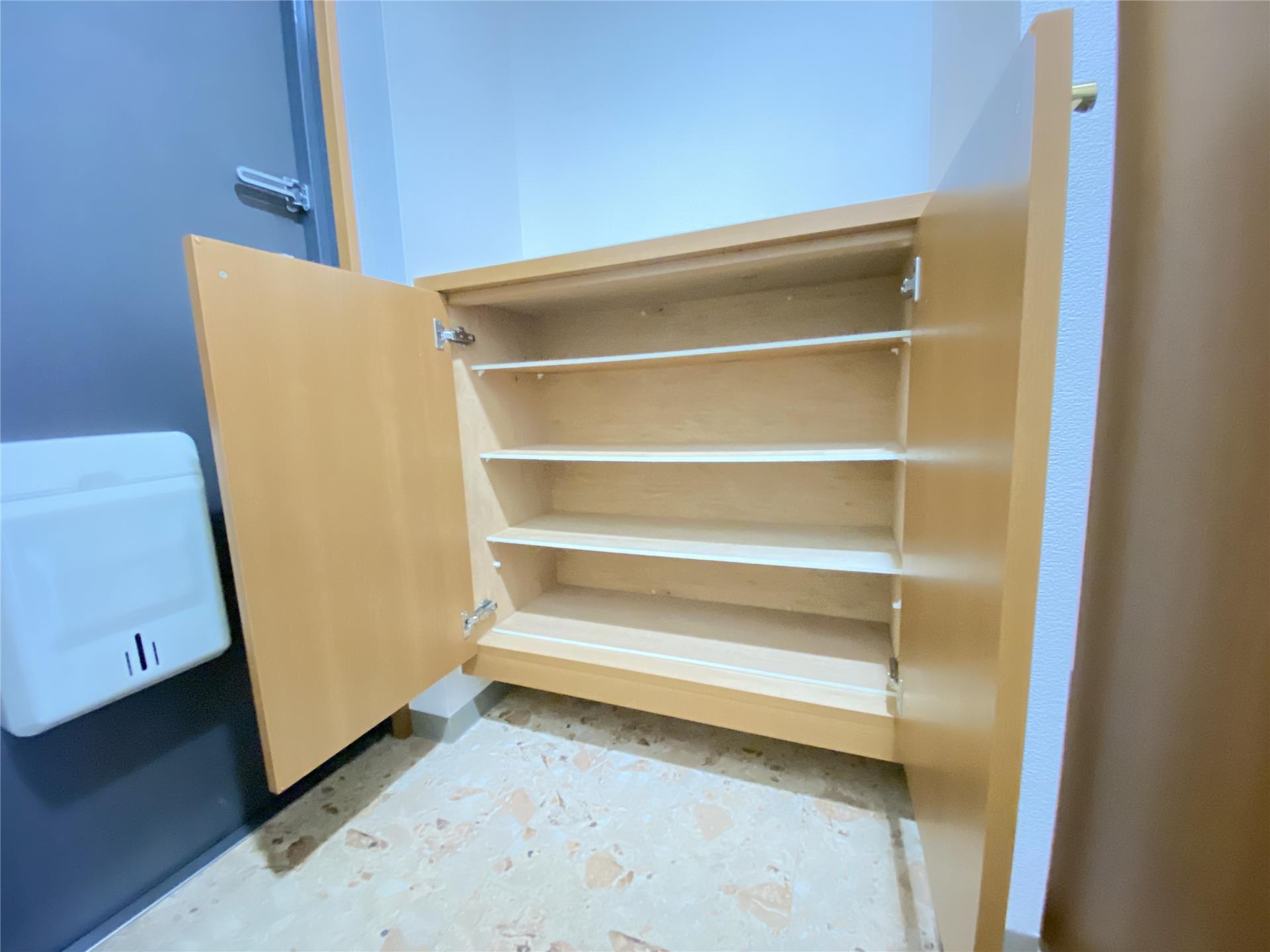 玄関　下駄箱付きの玄関です♪