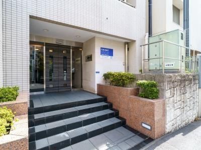 エントランス　清潔なエントランスです