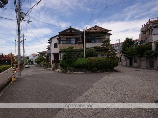その他　前面道路（その他）まで0m